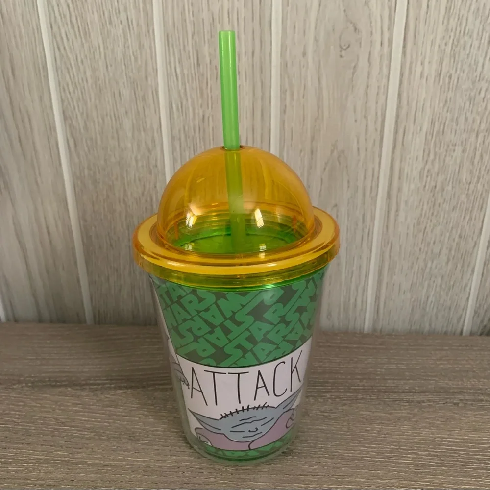 The Child Tumbler Cup Star Wars Mandalorian Grogu Protect Snack Attack Green